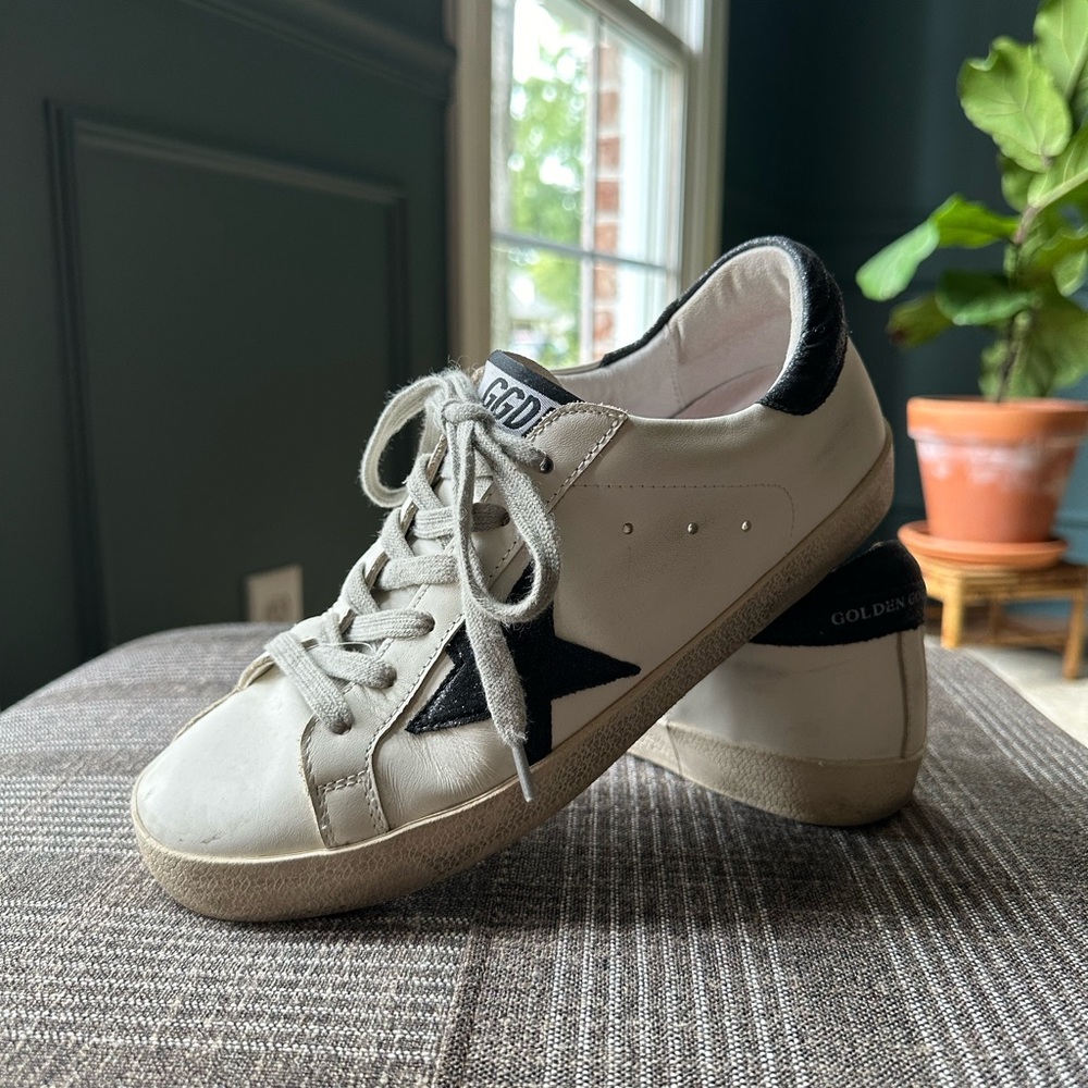Golden Goose Superstar women’s size 37